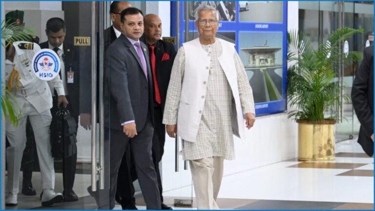 জাপান থেকে দেশের পথে রওনা হয়েছেন প্রধান উপদেষ্টা