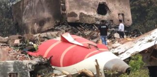 হোস্টেলের ছাদে মিলল বিধ্বস্ত বিমানের ব্ল্যাকবক্স