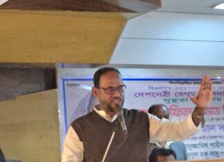 জনগনকে বৃদ্ধাঙ্গলী দেখালে রাজনীতি হয়না- সুলতান সালাউদ্দিন টুকু