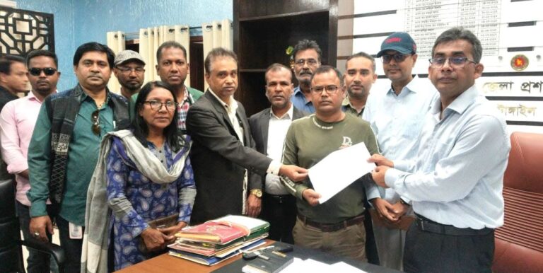 টাঙ্গাইলে পাঁচ দফা দাবিতে ক্যাবের স্মারকলিপি 