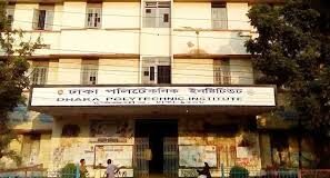 মধ্যরাতে ঢাকা পলিটেকনিকে ছাত্রদল–ছাত্রশিবির সংঘর্ষ, আহত অন্তত ১০