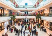 রাত ৮টার মধ্যে দোকান-শপিংমল বন্ধের সিদ্ধান্ত