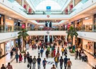 রাত ৮টার মধ্যে দোকান-শপিংমল বন্ধের সিদ্ধান্ত