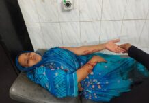লালমোহনে রাতের আধারে গৃহবধুকে কুপিয়ে জখম