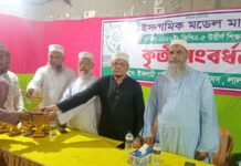 লালমোহন ইসলামিক মডেল মাদরাসার কৃতী শিক্ষার্থীদের সংবর্ধনা অনুষ্ঠিত