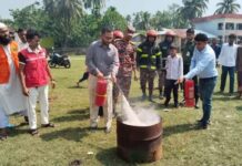 লালমোহনে আন্তর্জাতিক দুর্যোগ প্রশমন দিবসে সচেতনতার বার্তা, অগ্নিকাণ্ড বিষয়ক মহড়া
